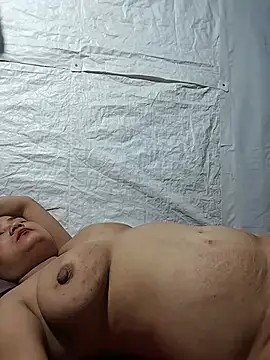 BigAss-69 webcam