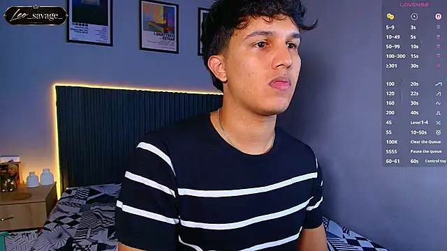 Leo_Savage_ webcam