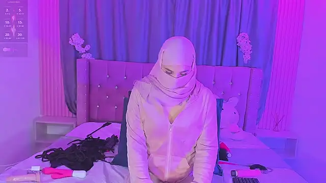Nayla-Mouna webcam