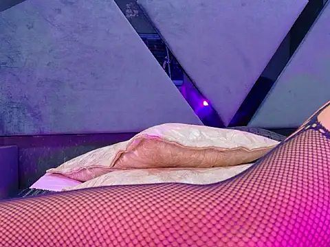 CamilaJohnston webcam