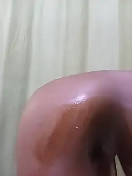 AishaBashilah webcam
