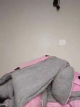 Lightskinbae webcam