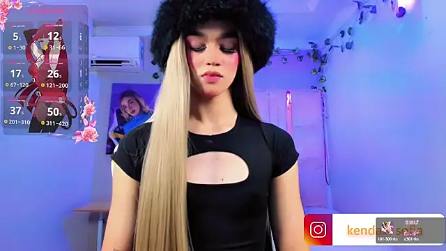 Sophiaa_doll_ webcam