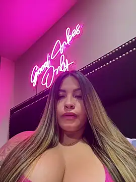 sexyyykloee webcam