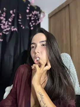 ScarletDarkMuse webcam