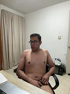 AdrianGarcia89 webcam
