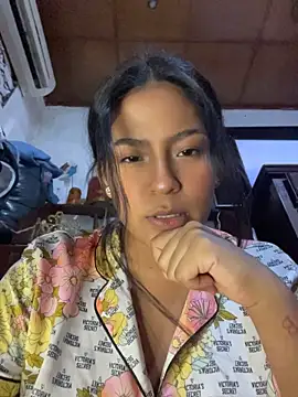 LeahBar webcam