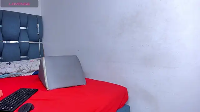 cyndycranforsquirT webcam
