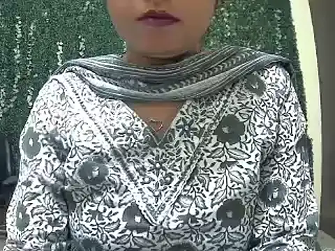 Ruhi_Hotty webcam