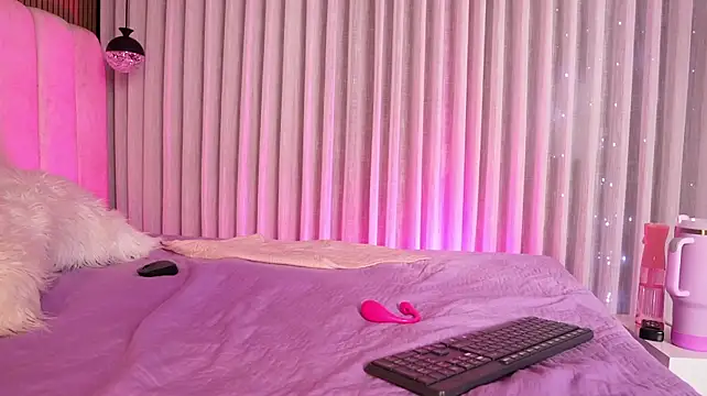 emyli_sw_ webcam