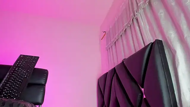 stephany_doll_ live cam on StripChat