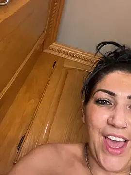 LittleMissEeve webcam