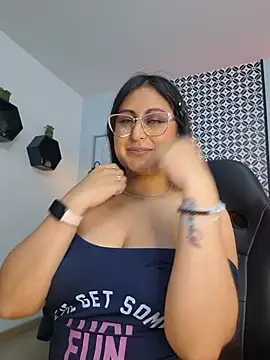 Amber_gold_ webcam