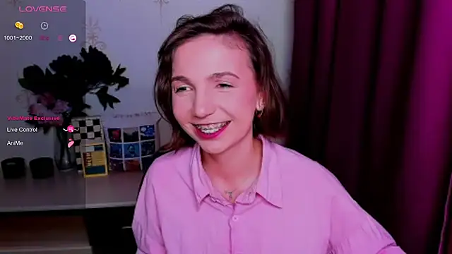 KindHazelHere_ webcam