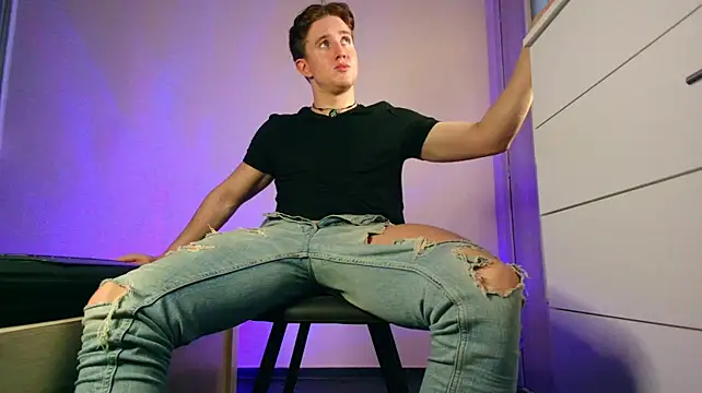 ChristianLevine_ webcam