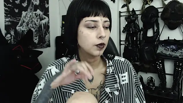 dakota_krall__ webcam