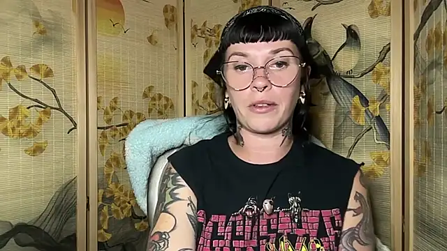 Marcelinegoddess webcam