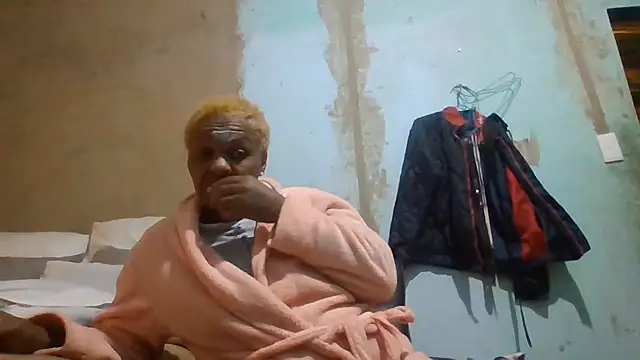 Nicky52 webcam