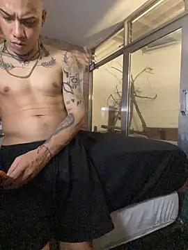 AlphaMasterXxx webcam