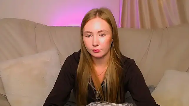 EllyColins live cam on StripChat
