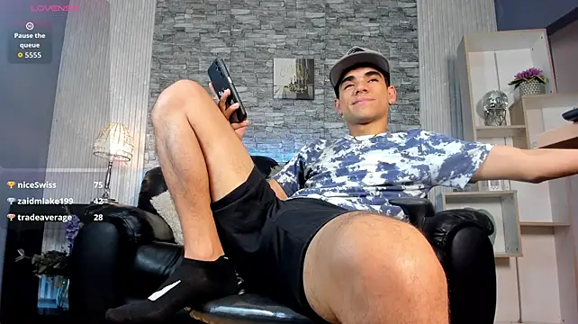 zack_joness18 webcam