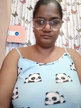 indianstrawberrylips4u webcam