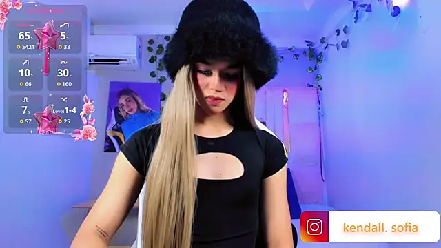 Sophiaa_doll_ webcam