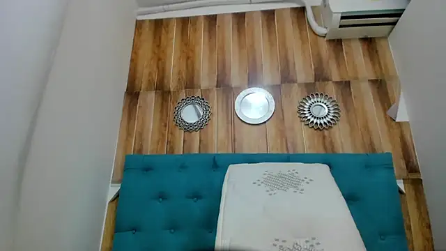 milky_emma18 webcam