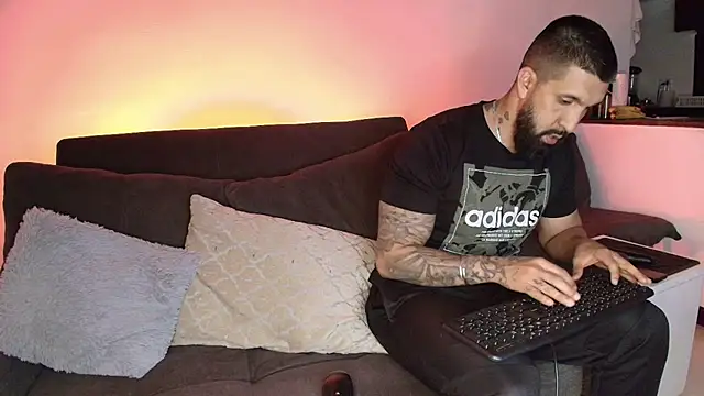 Alyssa_and_DAngelo webcam