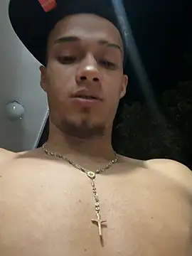 friends_lust_latin webcam