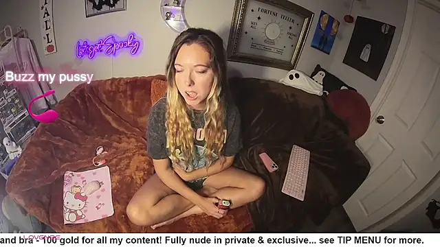nikki_juggs webcam