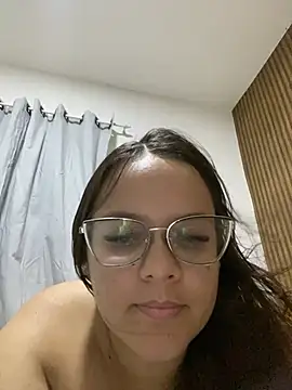 Laryssinha_69 webcam