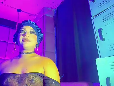Crystal_ShineSt webcam