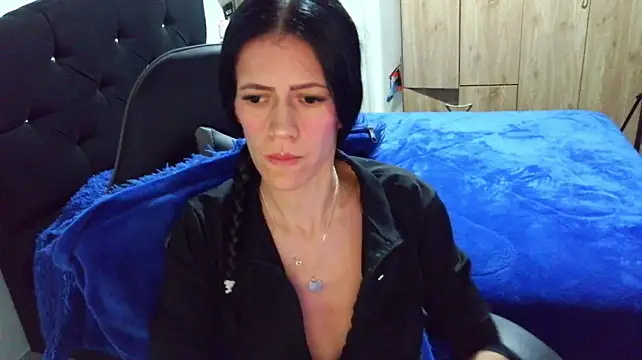 Annastasia_Rousse webcam