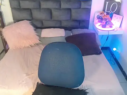 Valentine_Rose webcam