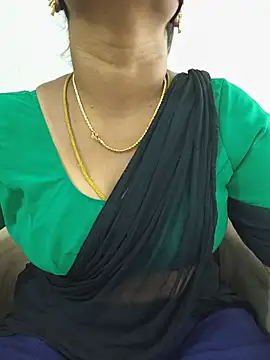 Tamilyazhini19 webcam