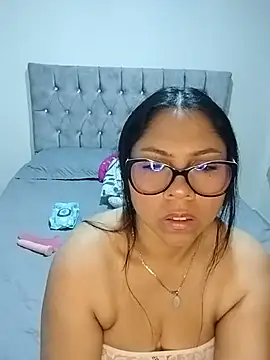 Valentina_hz webcam