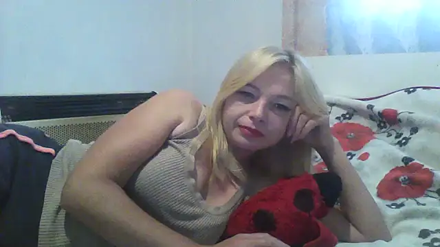 Lola_115 webcam