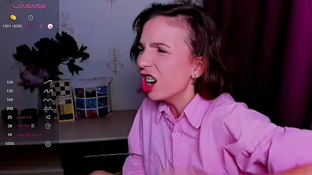 KindHazelHere_ webcam