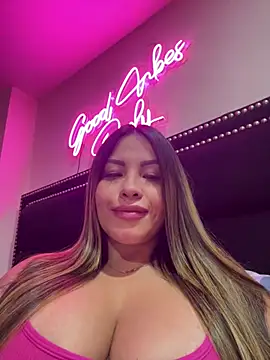 sexyyykloee webcam