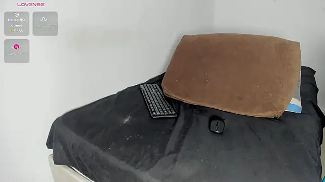 Maya_Graham webcam