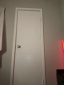 Lickplayofficial webcam