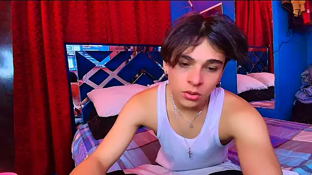Luke_Howland webcam