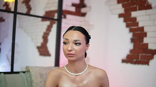 MaraJolie webcam