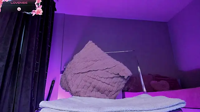 kyliejo18 webcam
