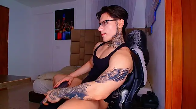 DennisWalkerr webcam