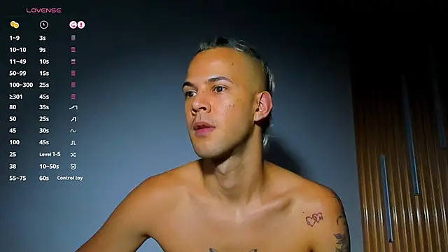 Jeremmy_Love webcam