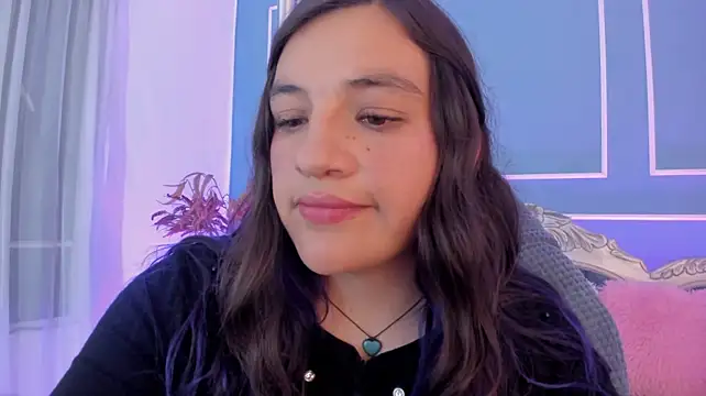 TaraTaylorr webcam