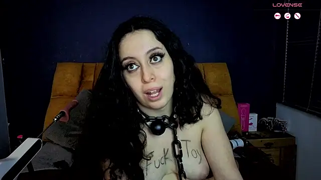 KendraaSimons webcam