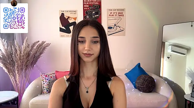 LinaMour webcam